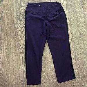 Nike Pants Dri Fit Leggings Mid Rise Athletic Cropped Purple Black Size Medium